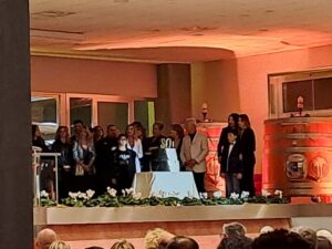 Cellino San Marco, grande successo della festa per gli 80 anni di Angelo Maci fondatore di ‘Cantina Due Palme’