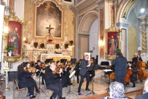 Carovigno, successo del concerto della ‘KammerOrchestra’ nel giorno dell’Epifania