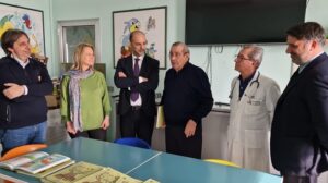 Brindisi, donati volumi al reparto Pediatria dell’Ospedale Perrino