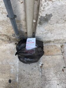 Francavilla Fontana, ordinanza di divieto di utilizzo di sacchi neri